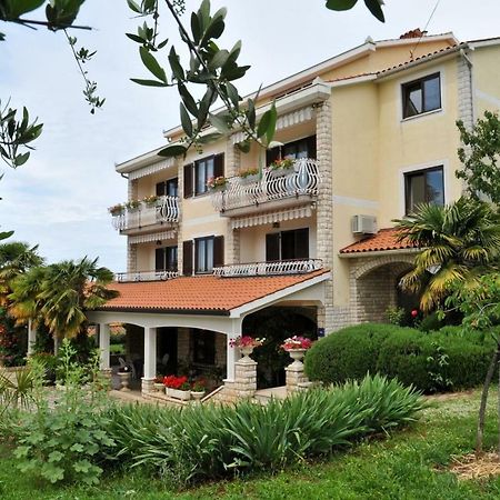 Haus Liliana Ξενοδοχείο Tar-Vabriga Εξωτερικό φωτογραφία