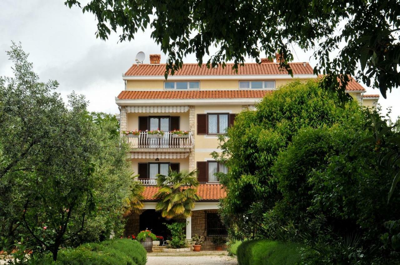 Haus Liliana Ξενοδοχείο Tar-Vabriga Εξωτερικό φωτογραφία