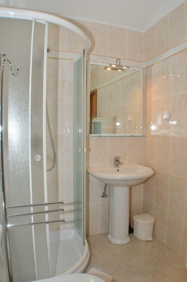 Haus Liliana Ξενοδοχείο Tar-Vabriga Εξωτερικό φωτογραφία