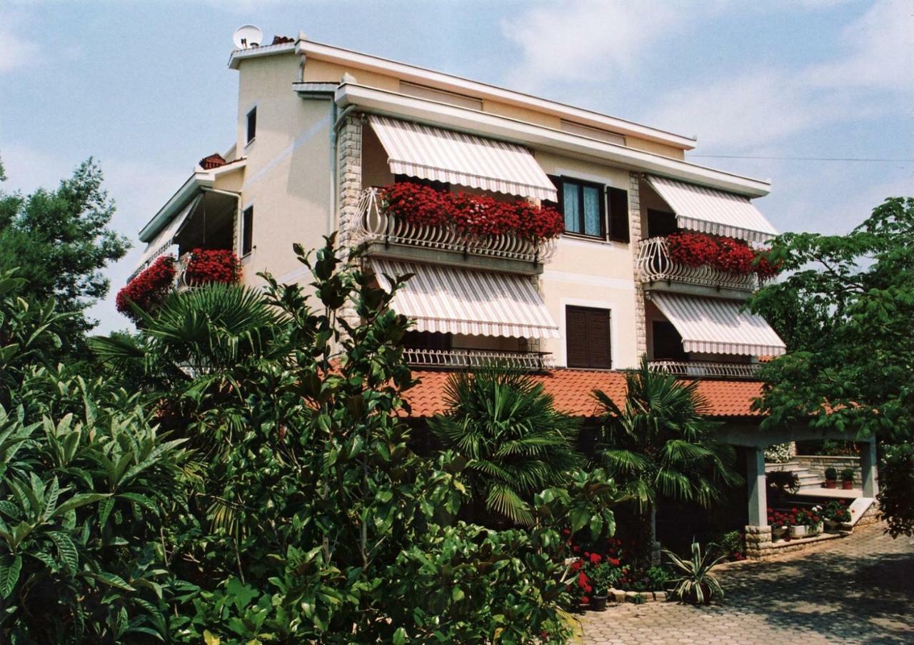 Haus Liliana Ξενοδοχείο Tar-Vabriga Εξωτερικό φωτογραφία