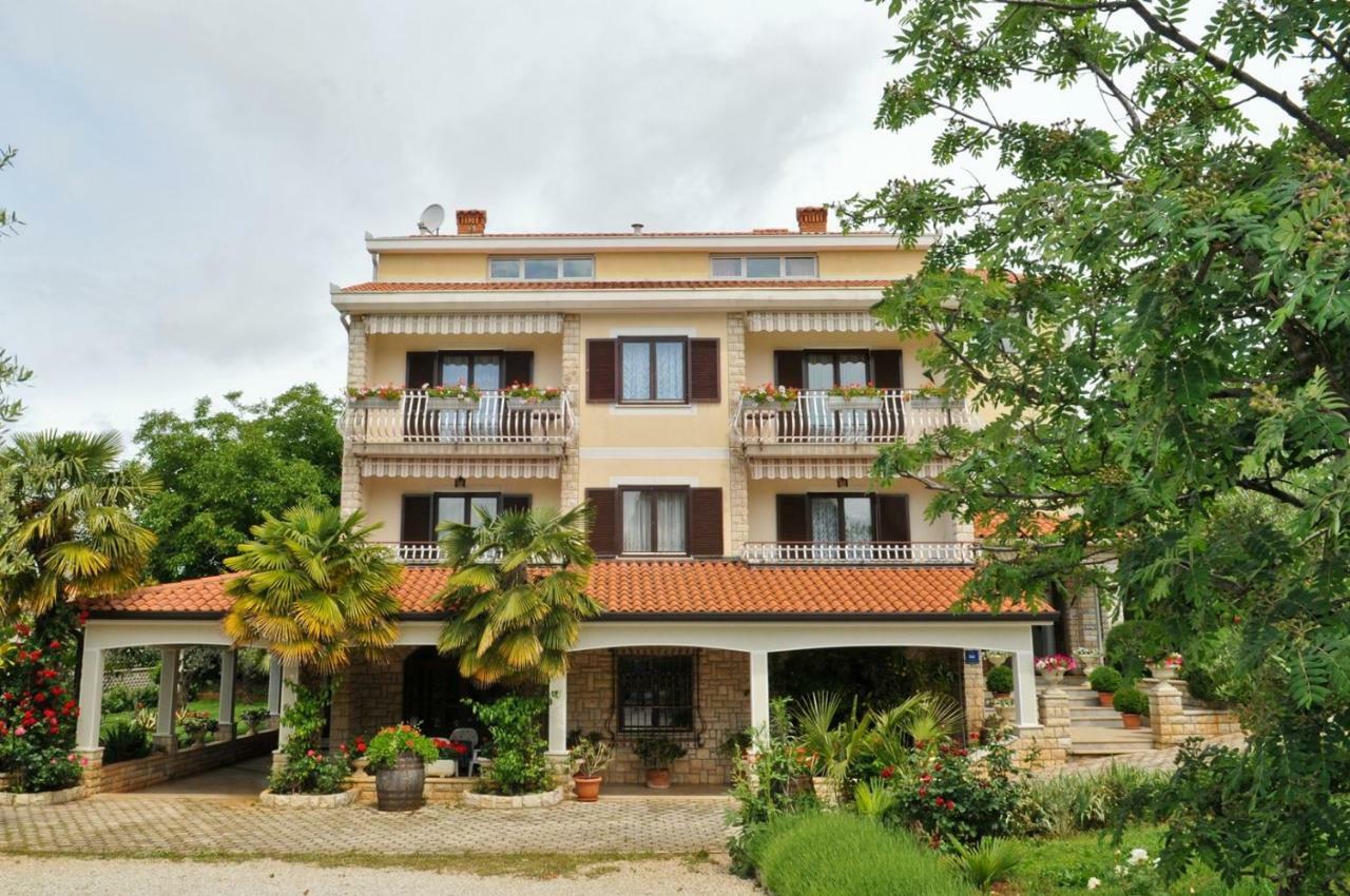 Haus Liliana Ξενοδοχείο Tar-Vabriga Εξωτερικό φωτογραφία