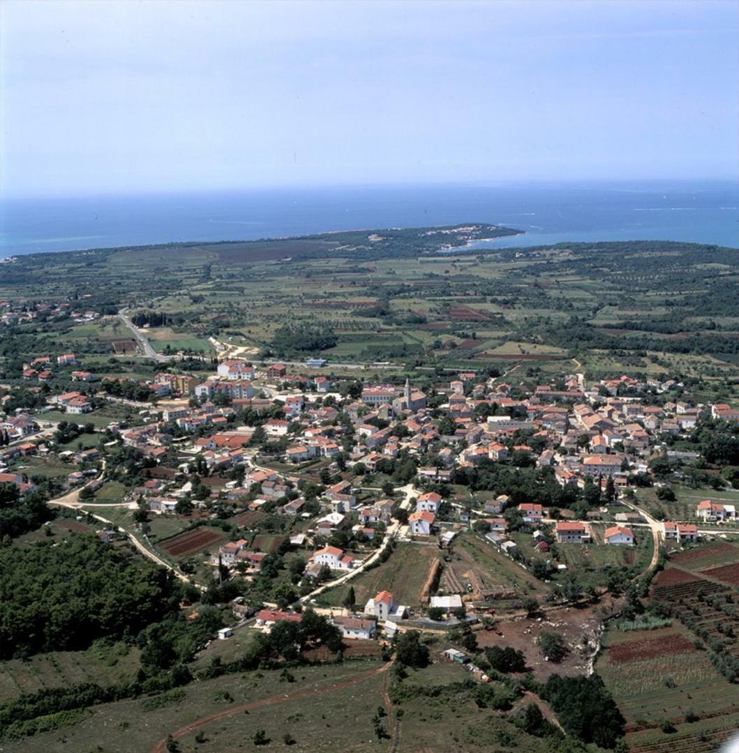 Haus Liliana Ξενοδοχείο Tar-Vabriga Εξωτερικό φωτογραφία