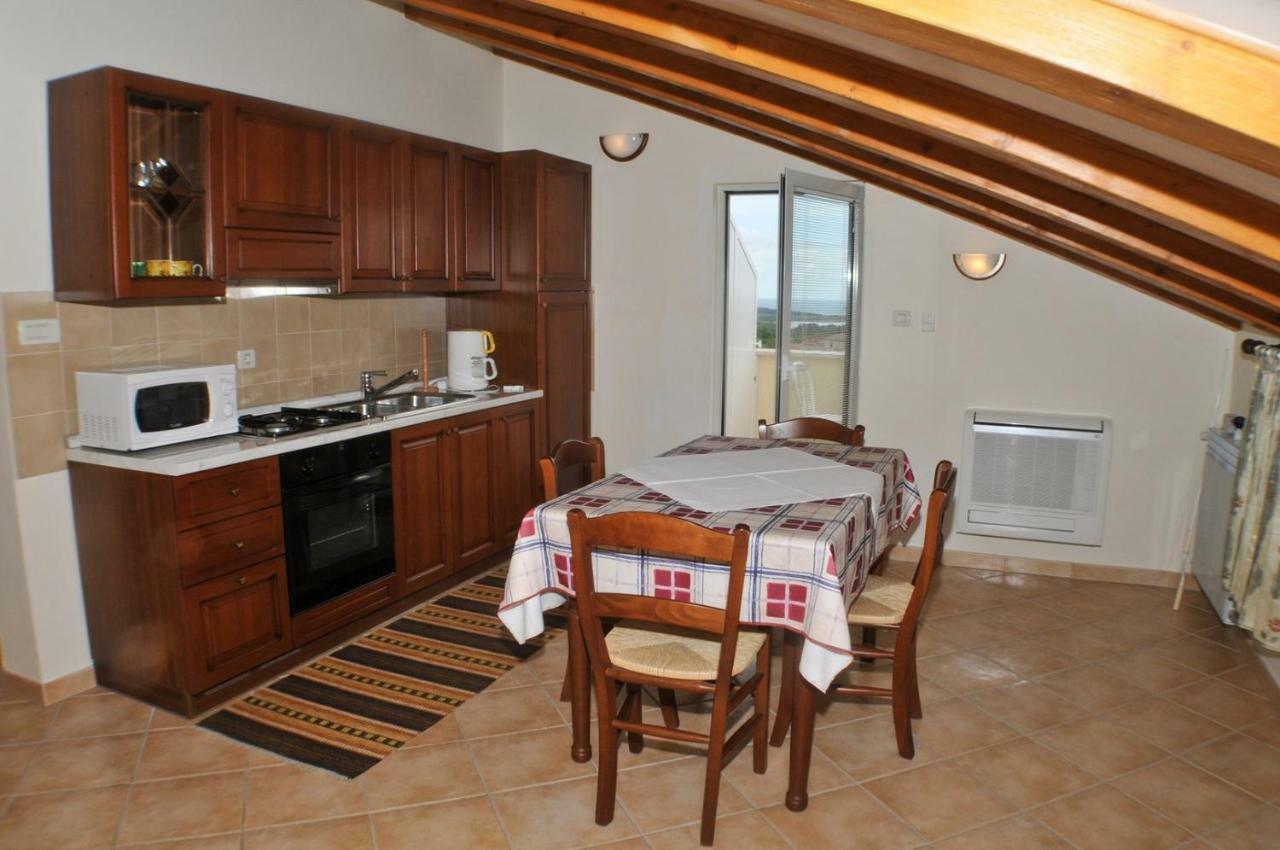 Haus Liliana Ξενοδοχείο Tar-Vabriga Εξωτερικό φωτογραφία